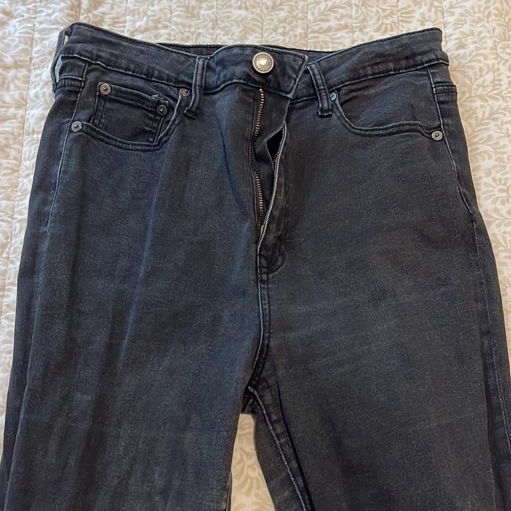 Black aero high rise jeans